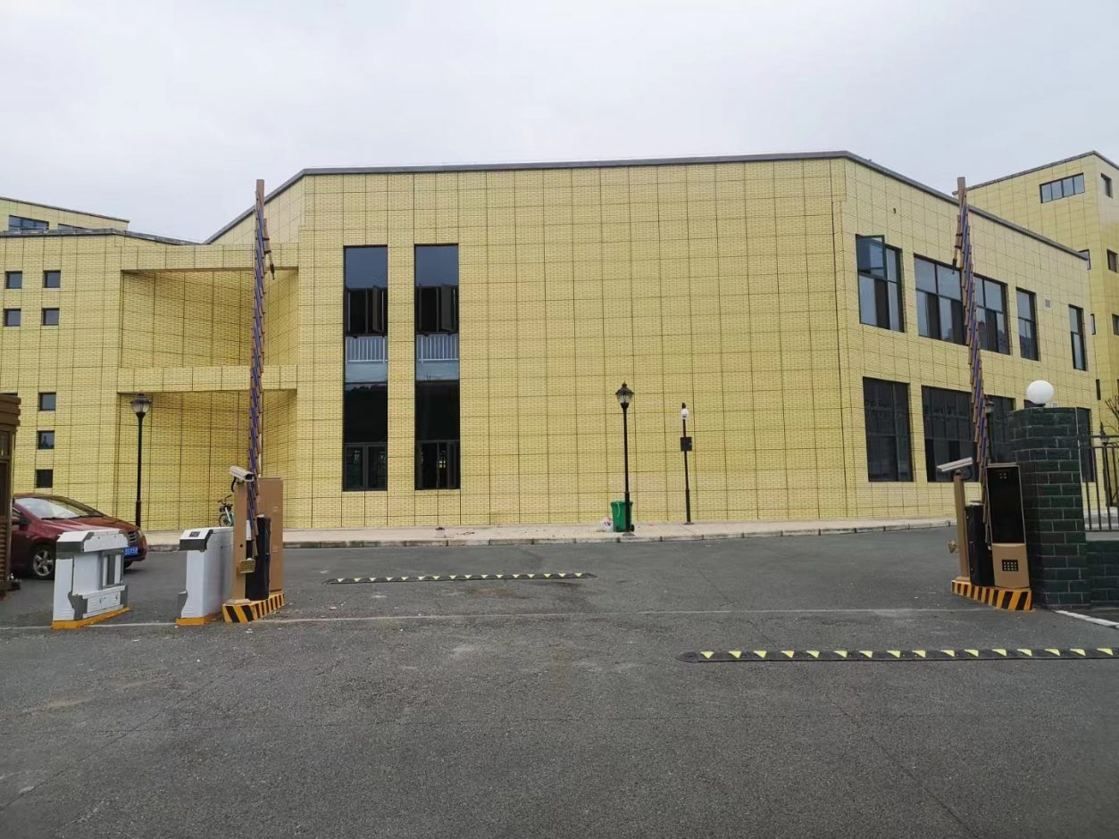 某大型工廠智慧停車+智慧人行案例 園區智慧停車場案列 第1張